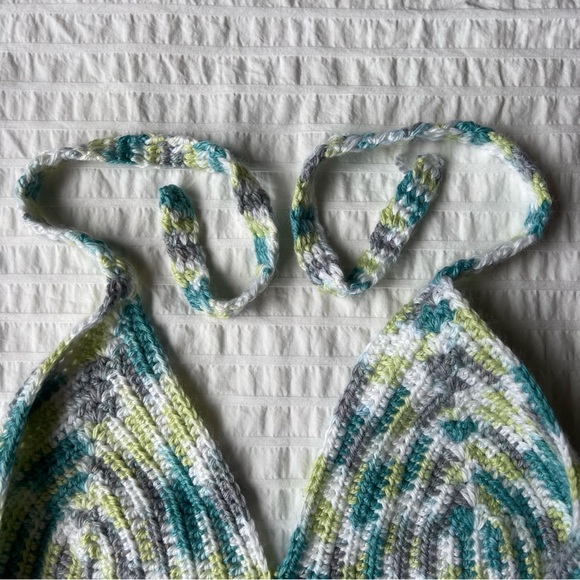 Hand Made Crochet Halter Crop Top, S - Picture 4 of 5
